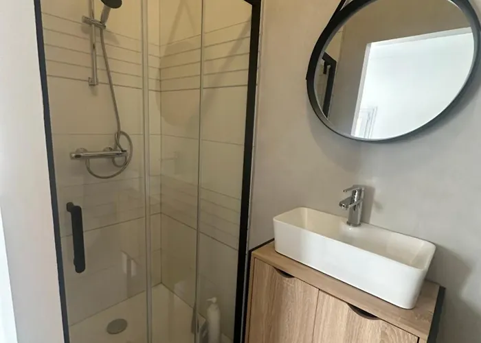 Independant Avec Parking Nimes